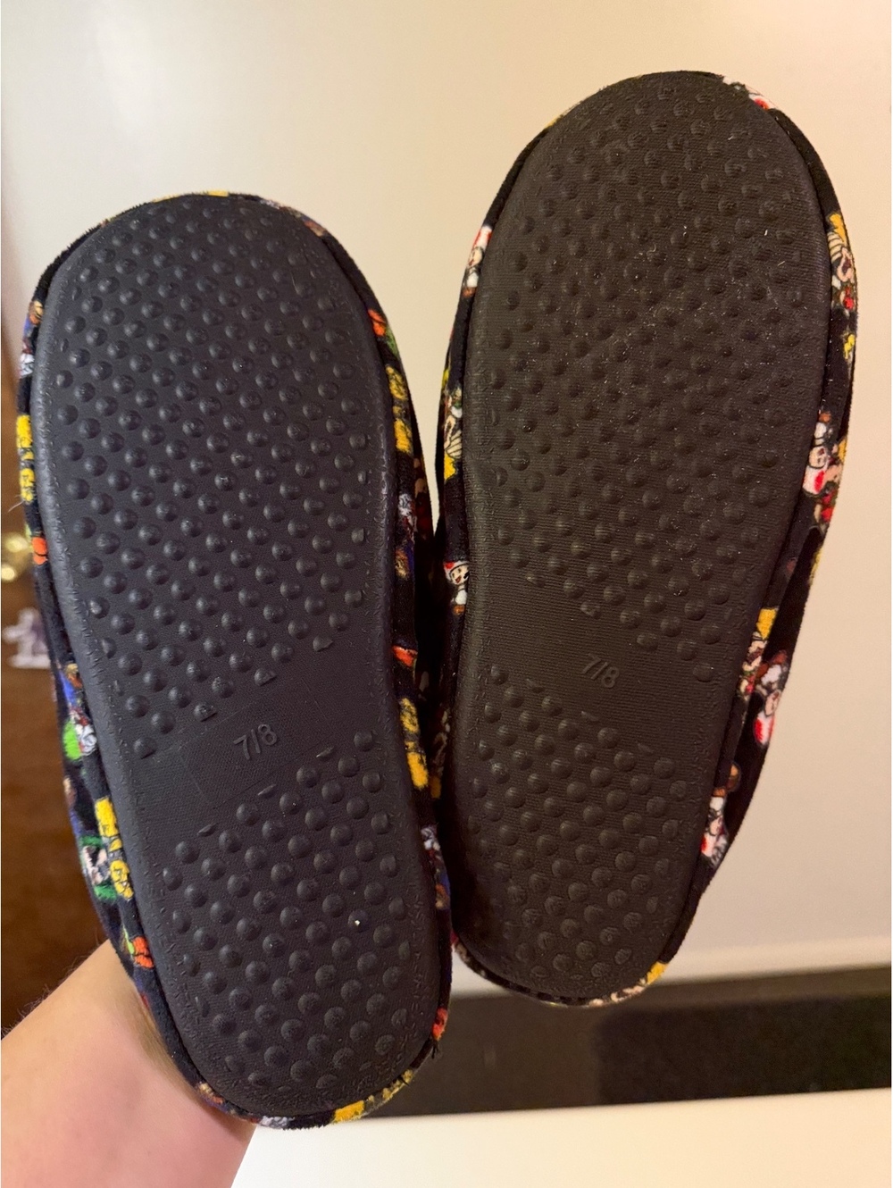 Super Mario Character Print Cozy Slip-On Slippers Size 7/8 - Picture 7 of 7